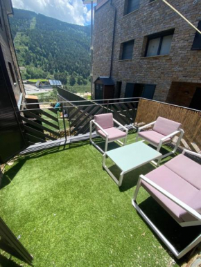 HËLLA - Appartement chaleureux 10' des pistes, El Tarter